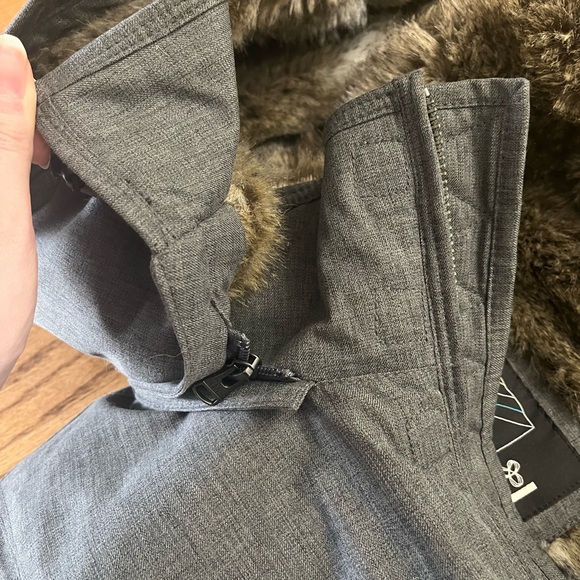 TNA Parka - Picture 4 of 4